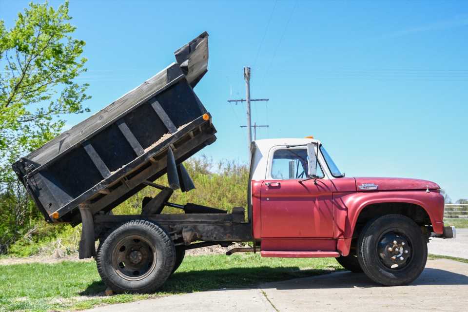 How My 1966 Ford Dump Truck Hauls 11 000 Pounds With Just 150 Hp Automoto Tale